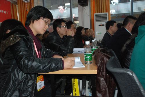 印聯培訓學員們認真聽取積分制管理實戰課程