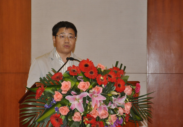 國家工商總局市場司副司長楊洪豐致辭